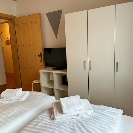 Griass Eich Ski-to-door